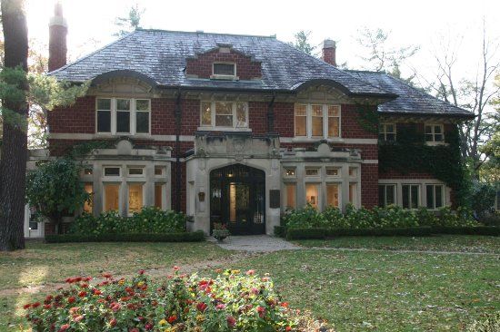 Glenhyrst Art Gallery of Brant