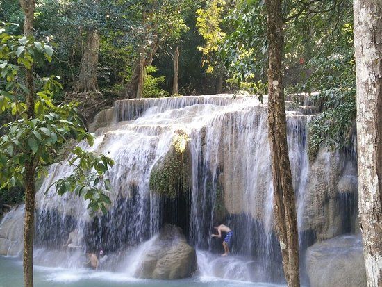 Pha Tad Waterfall
