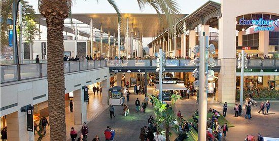 La Maquinista Alışveriş Merkezi