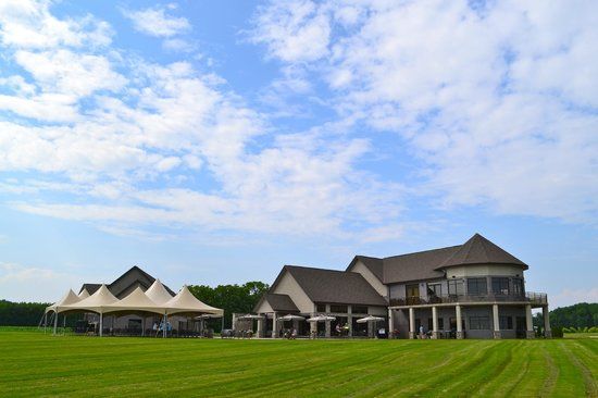 Viewpointe Estate Winery