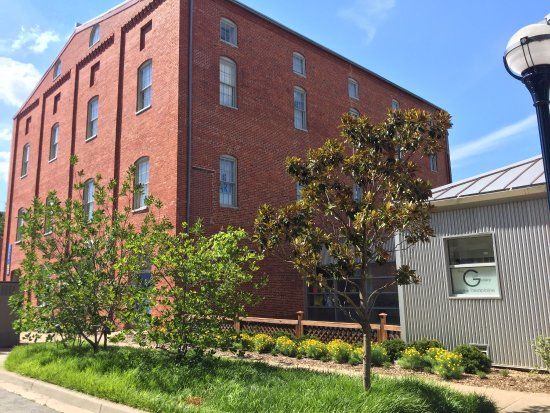 The Delaplaine Visual Arts Education Center