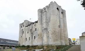 Burg Niort-de-Sault