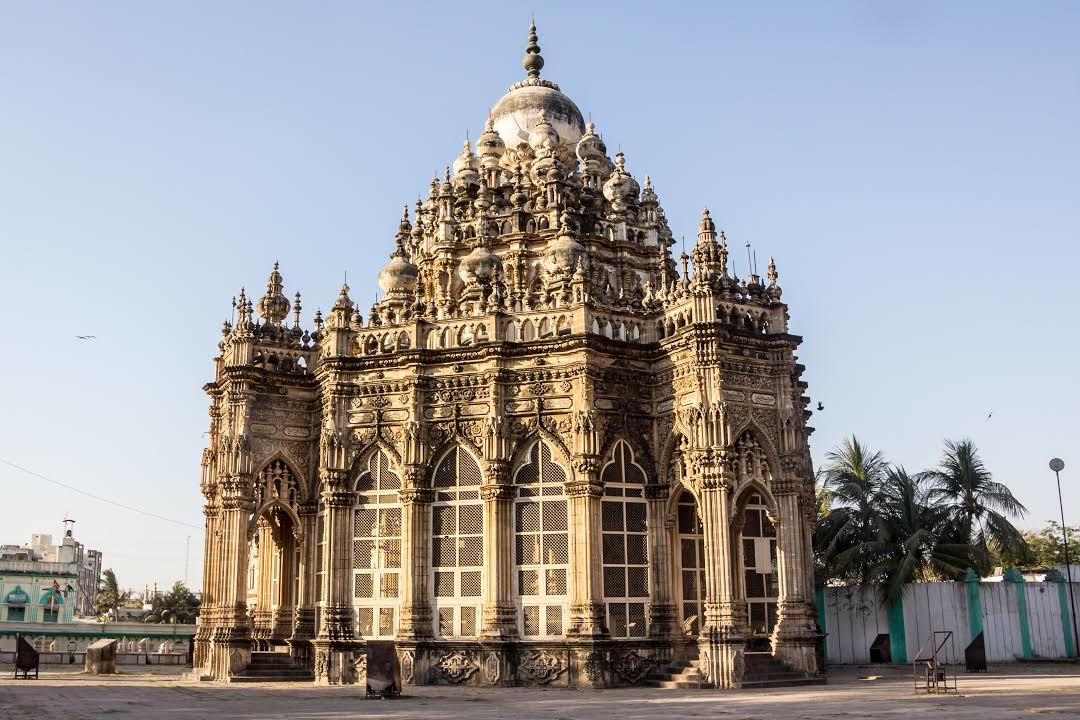 Mahabat Maqbara