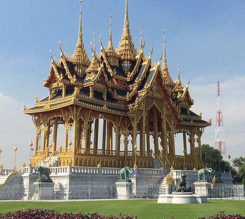 Abhisek Dusit Throne Hall