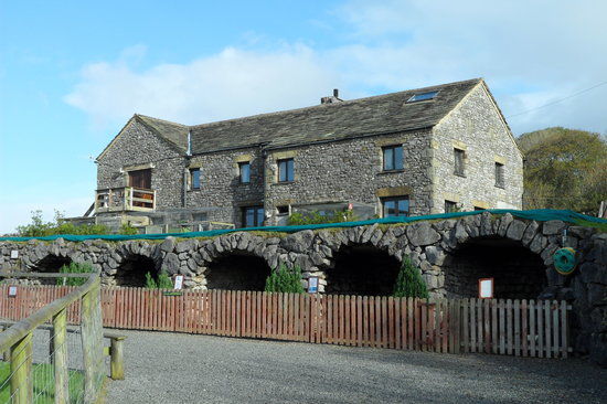 Yorkshire Dales Falconry and Conservation Centre