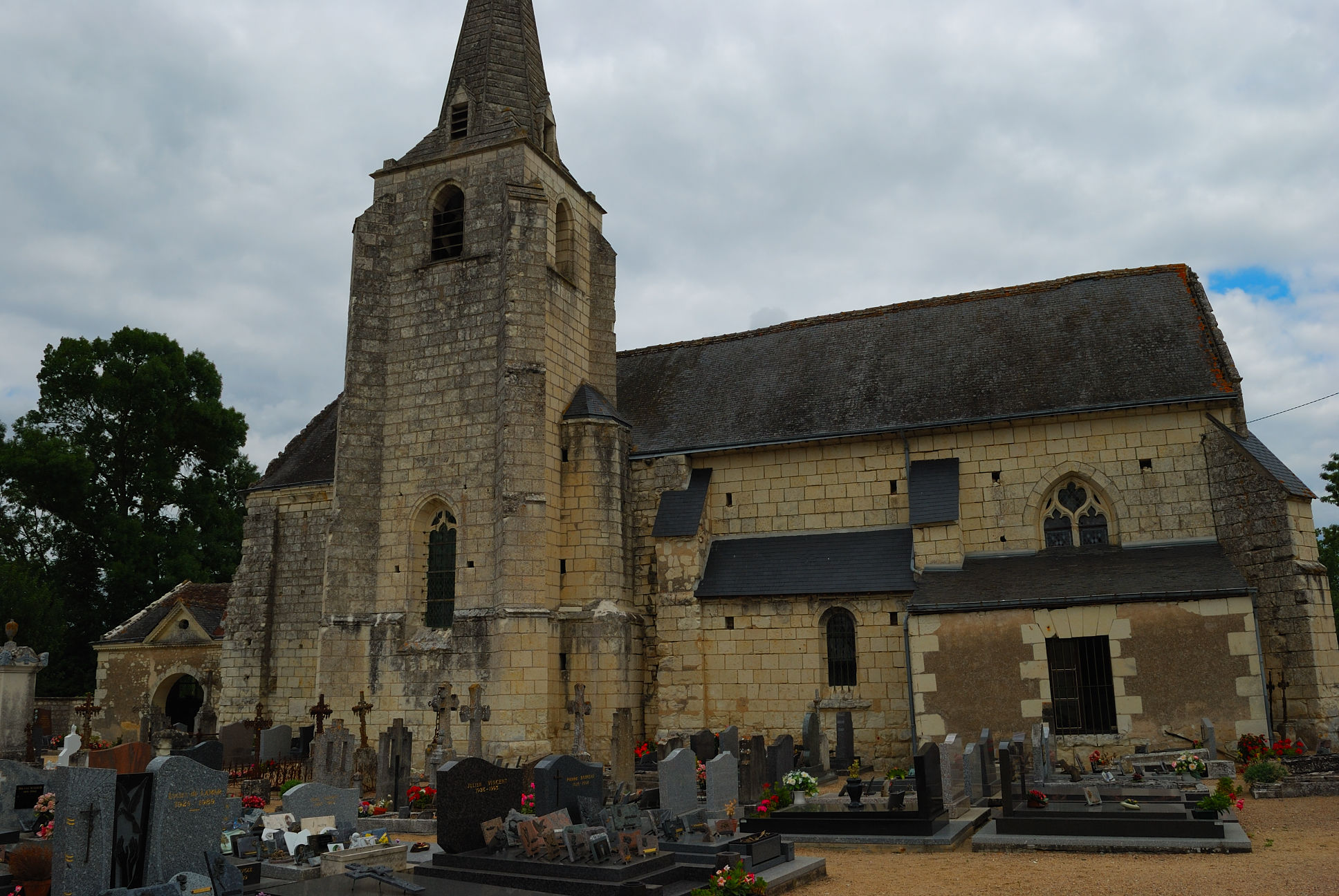 église Saint-Symphorien d'Anché