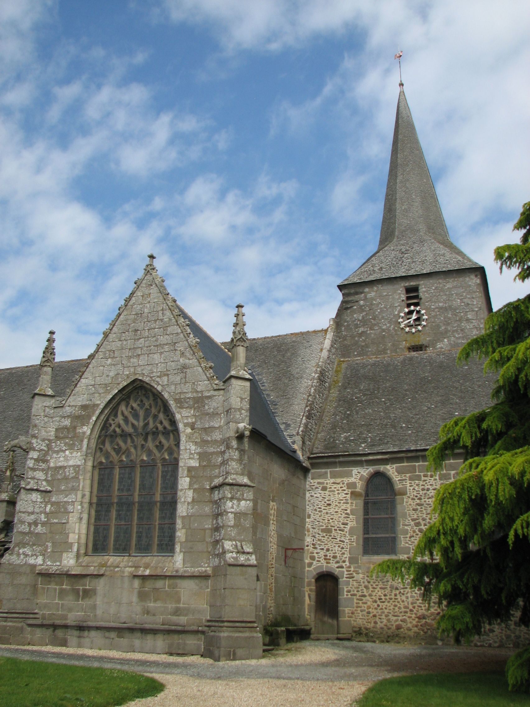 église Saint-Pierre de Saint-Pierre-de-Plesguen
