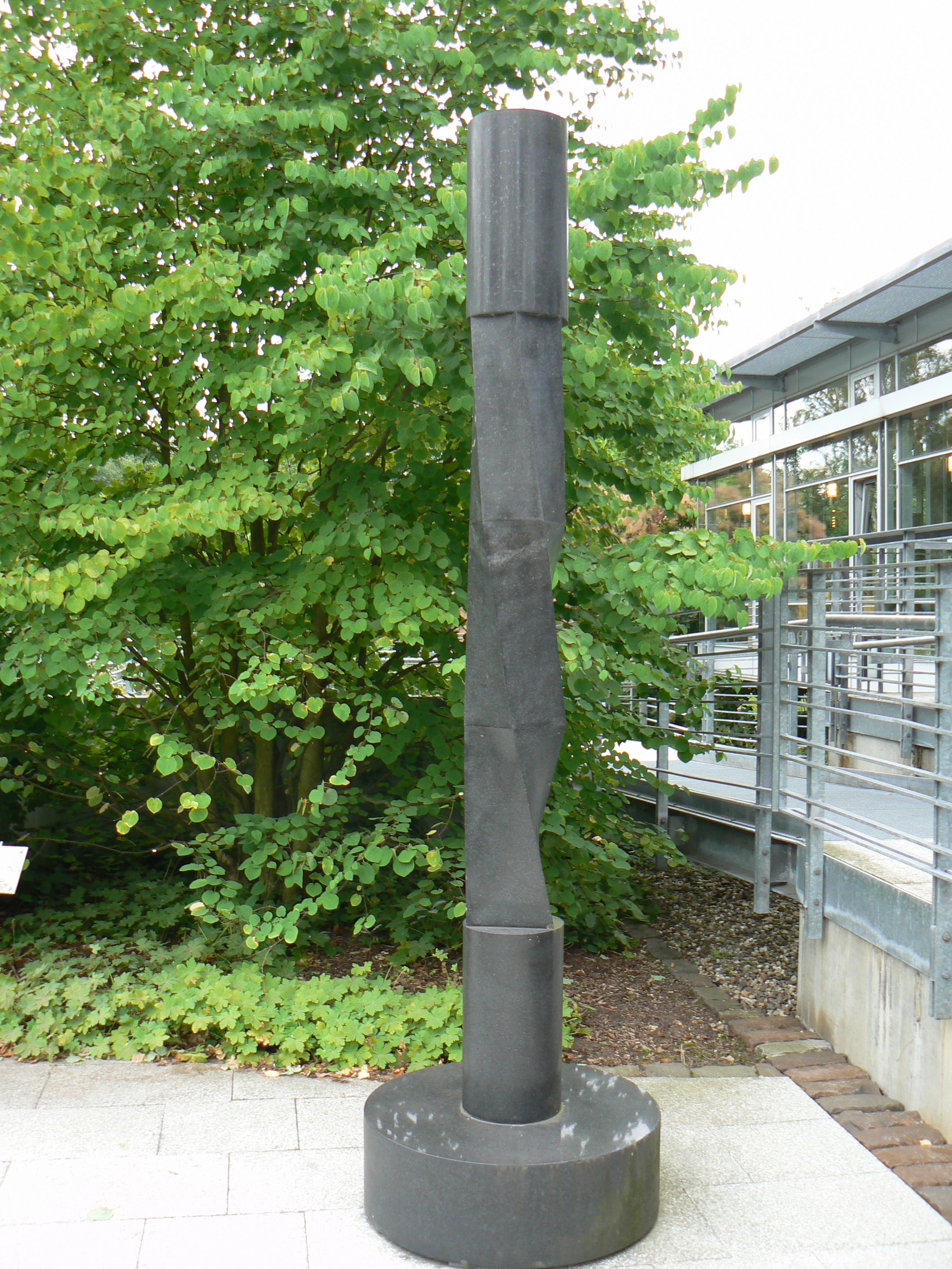 Säule mit 3-6-eckigen Querschnitten