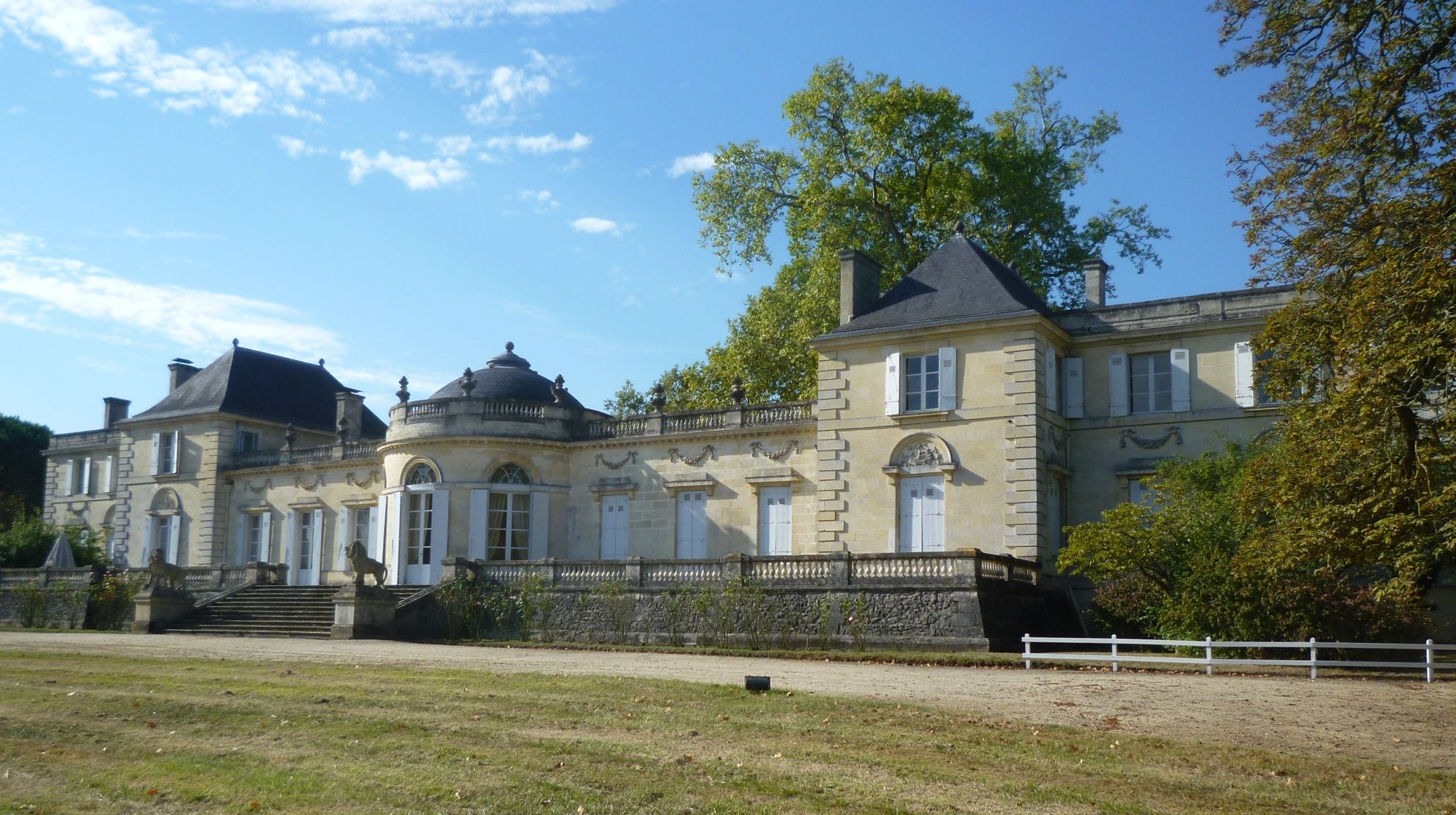 château de Tauzia