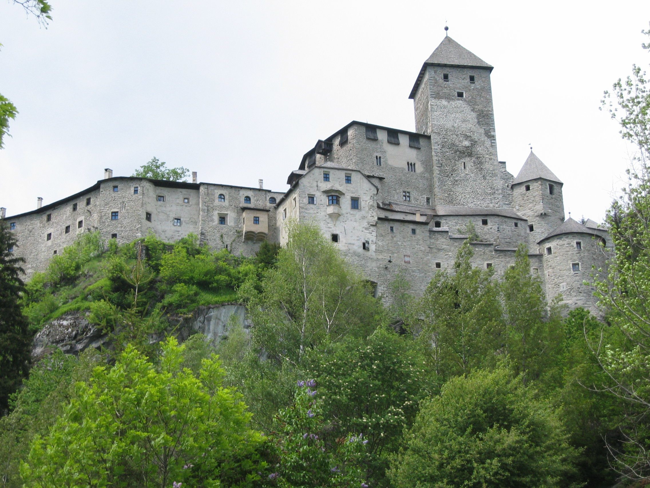 Burg Taufers