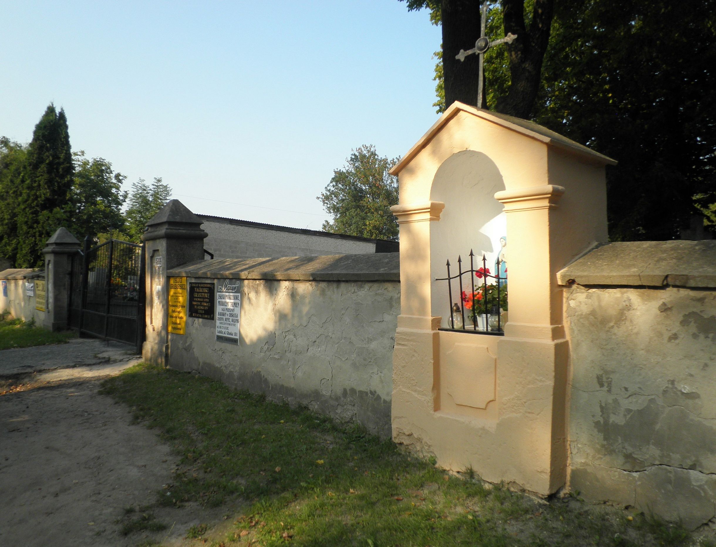 Cmentarz parafialny