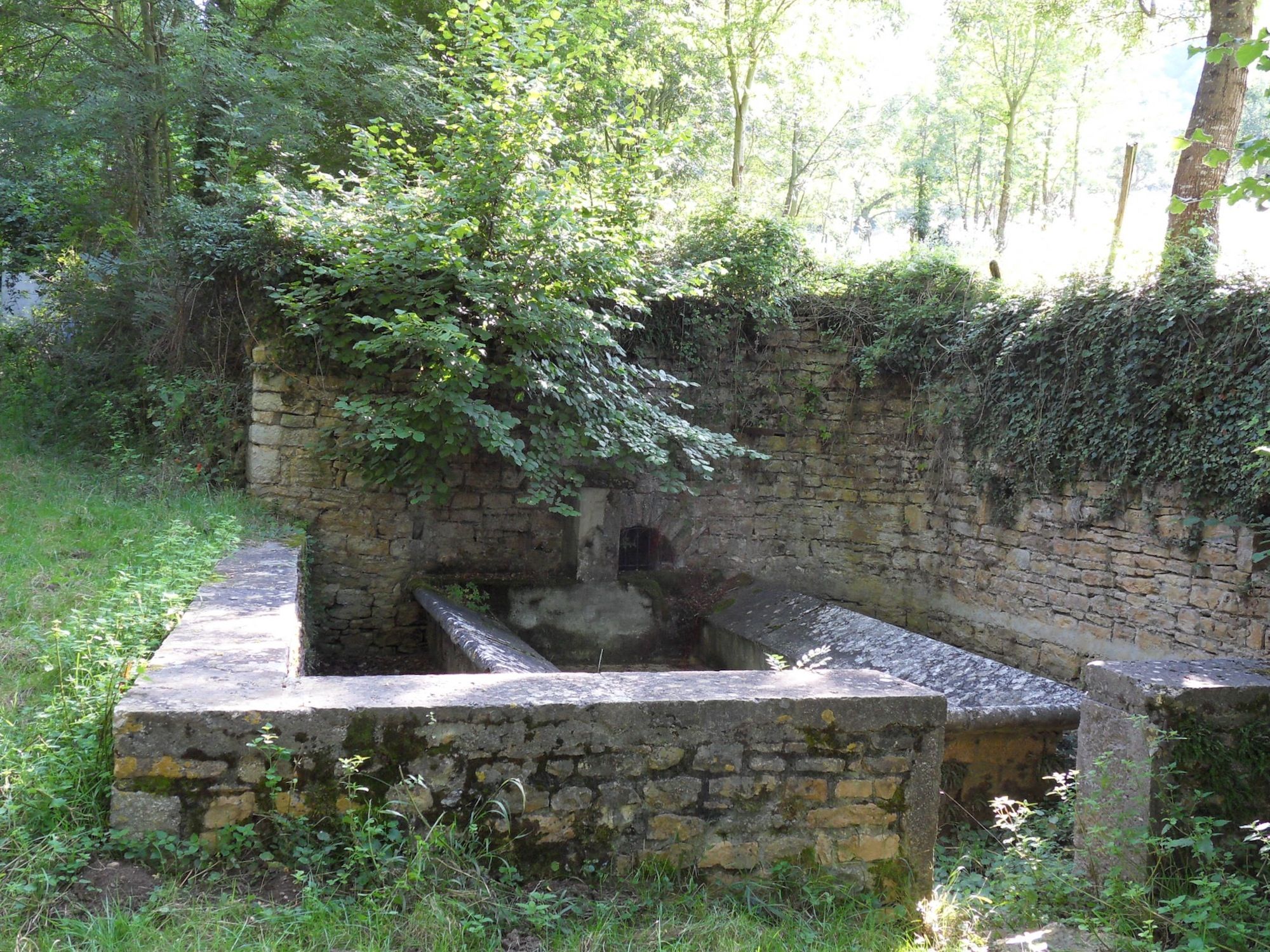 Monts d'Or Aqueduct