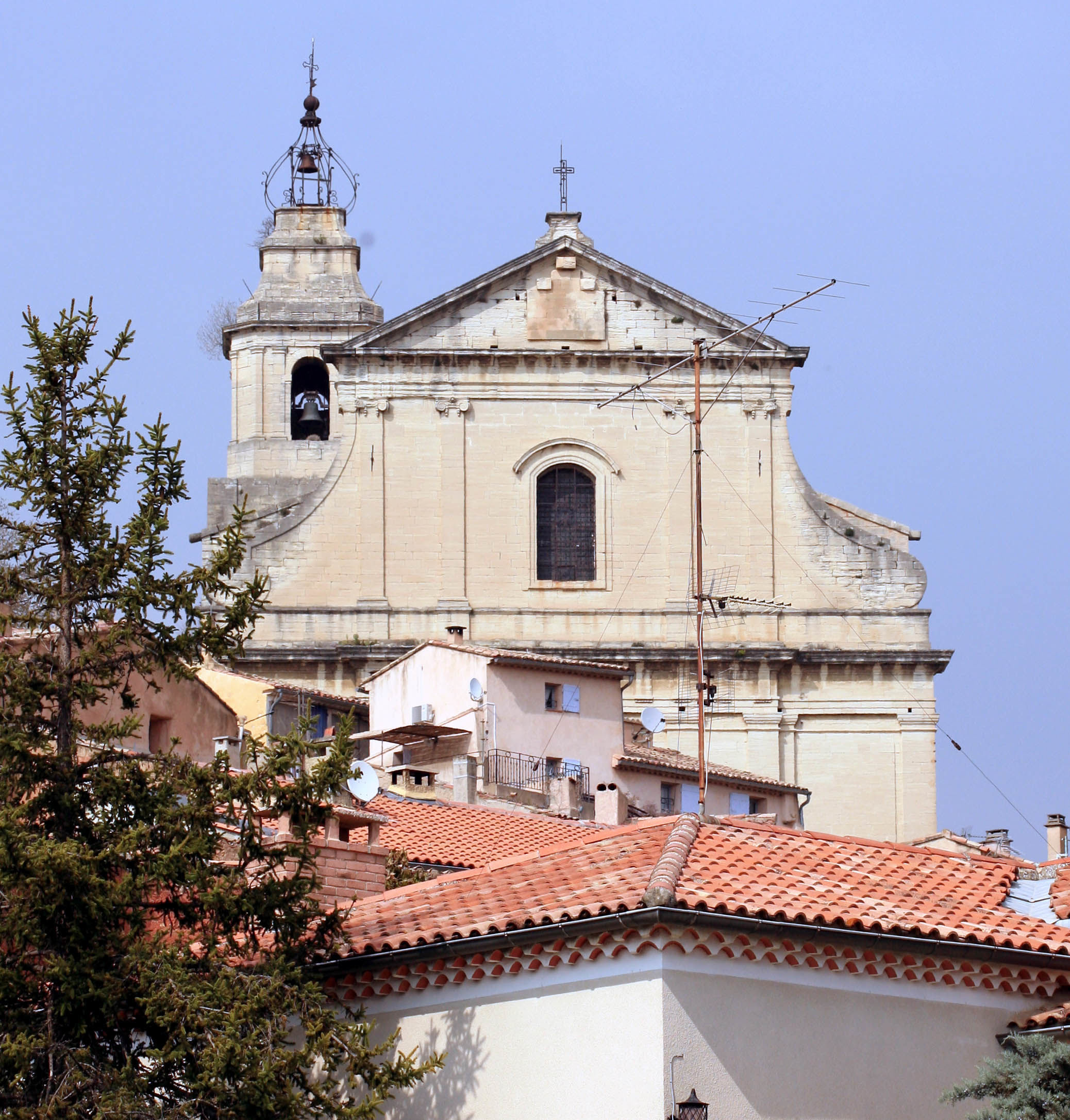 église Saint-Pierre de Bédoin
