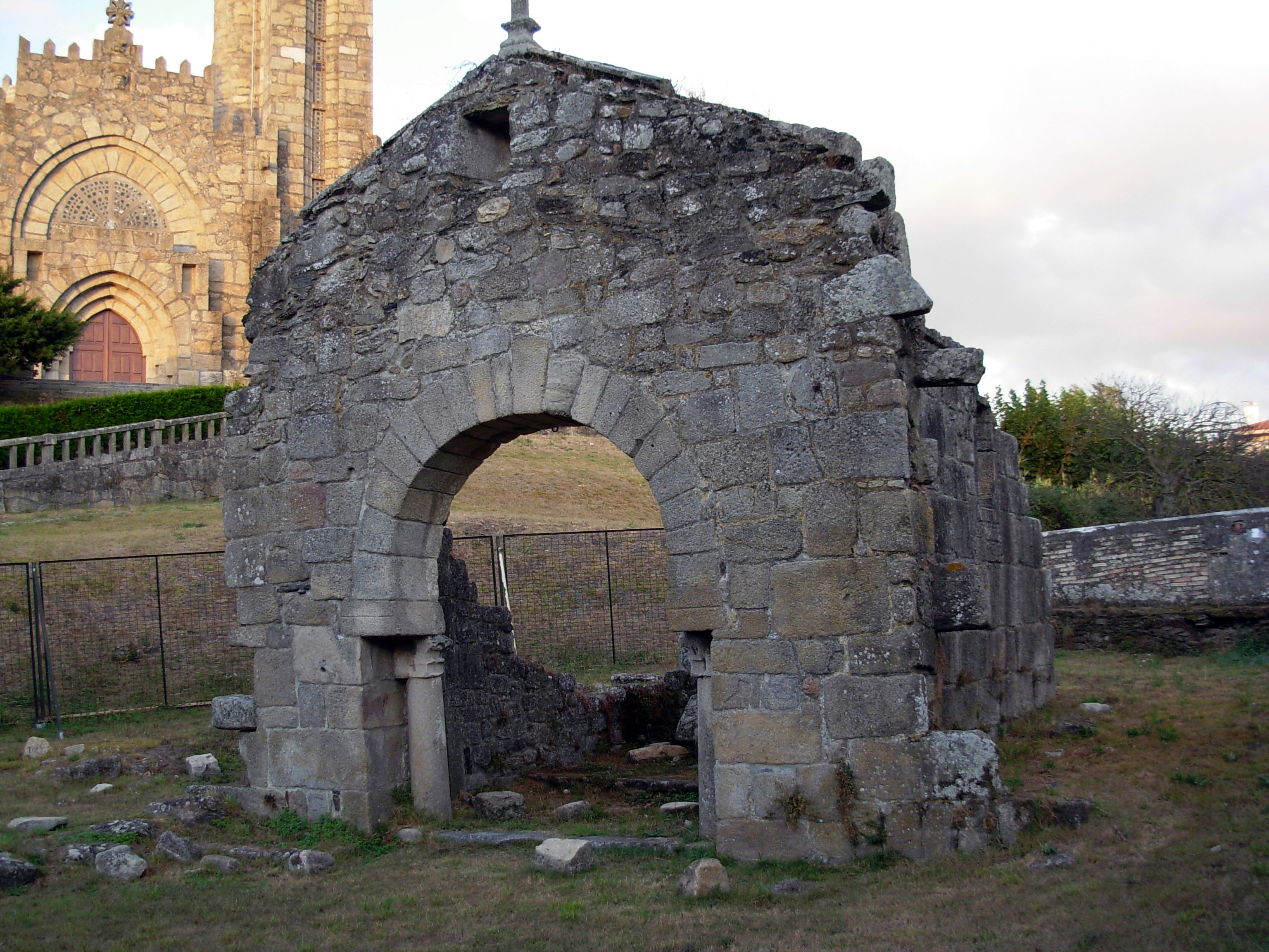 Arco visigótico de Panxón