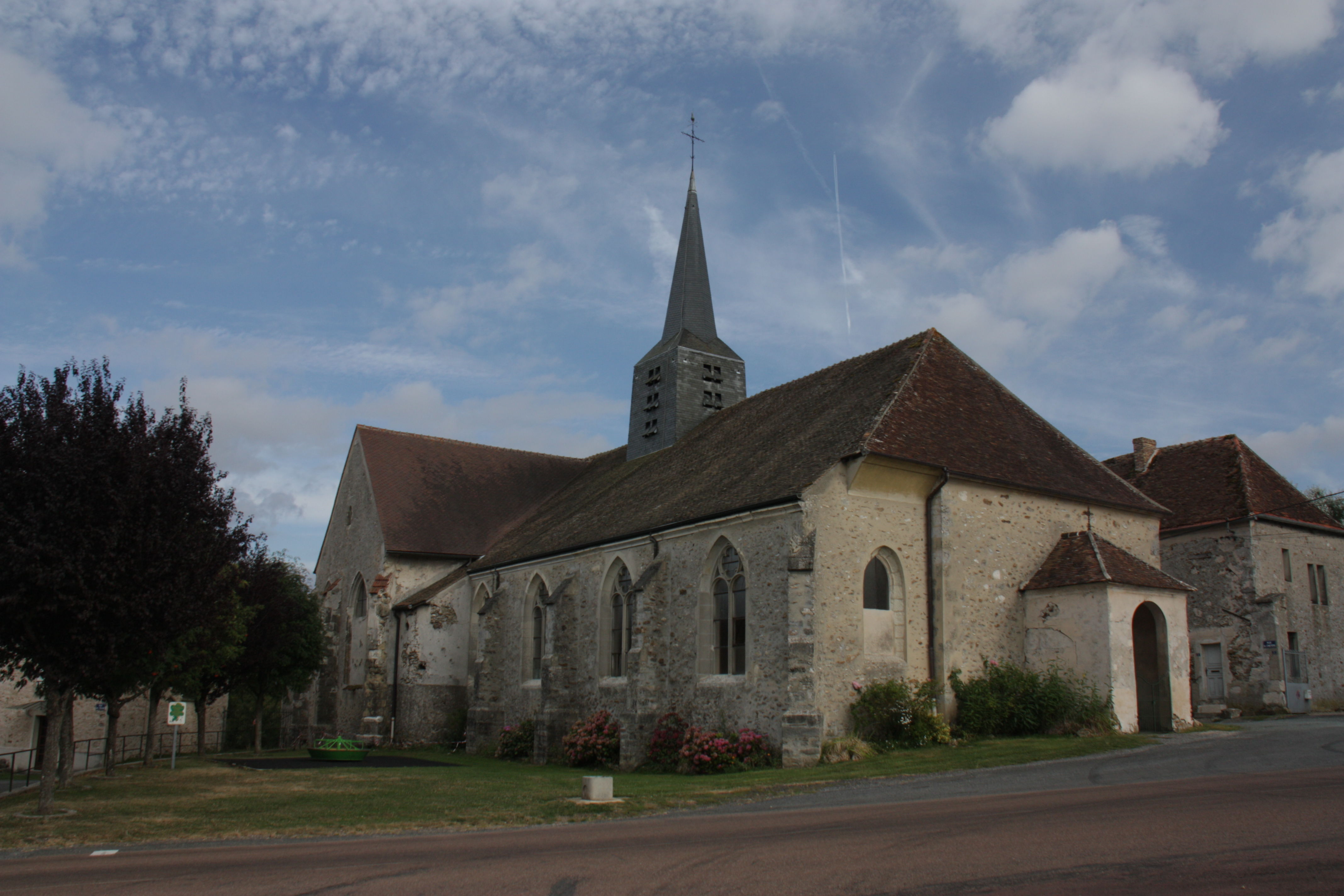 église Saint-Jean-Baptiste de Courboin