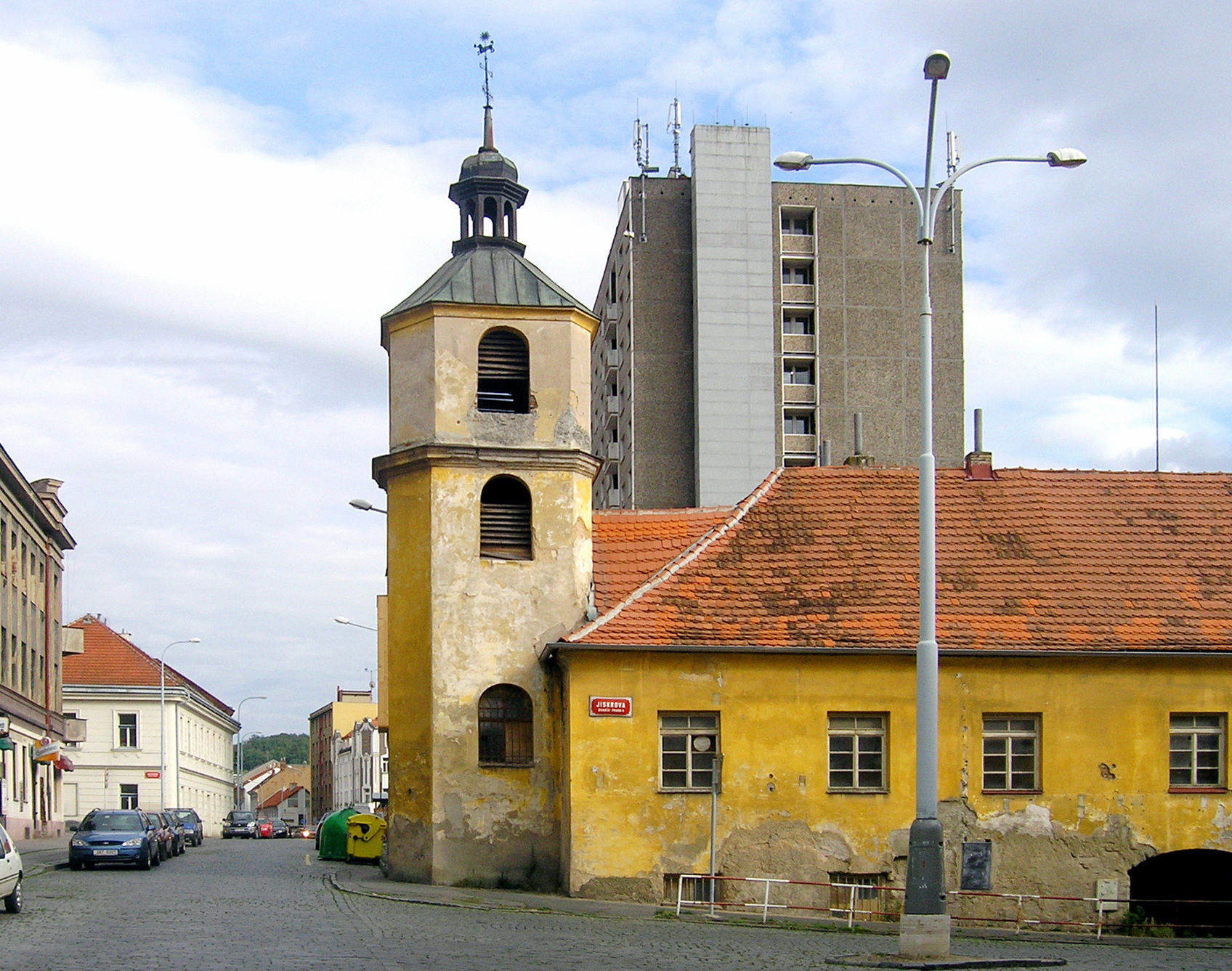 Dominican yard in Branik