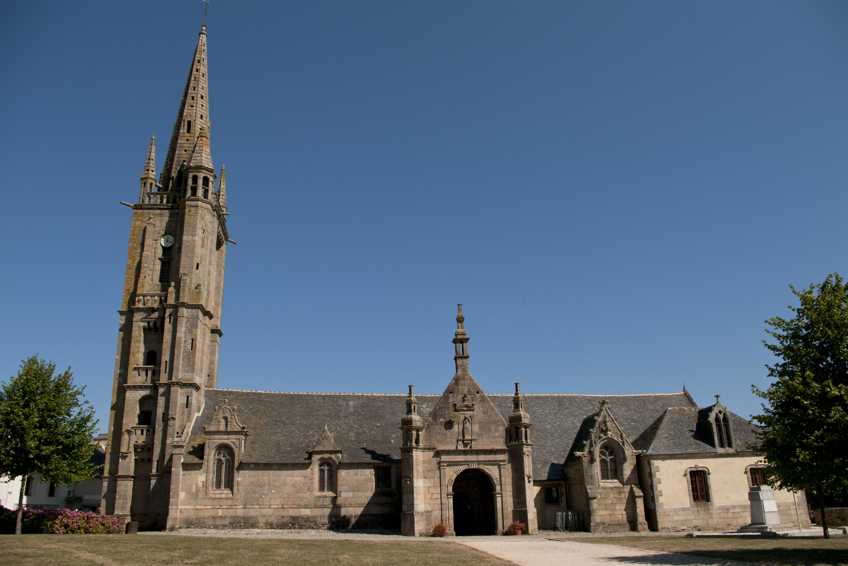 église Saint-Pierre de Plougasnou