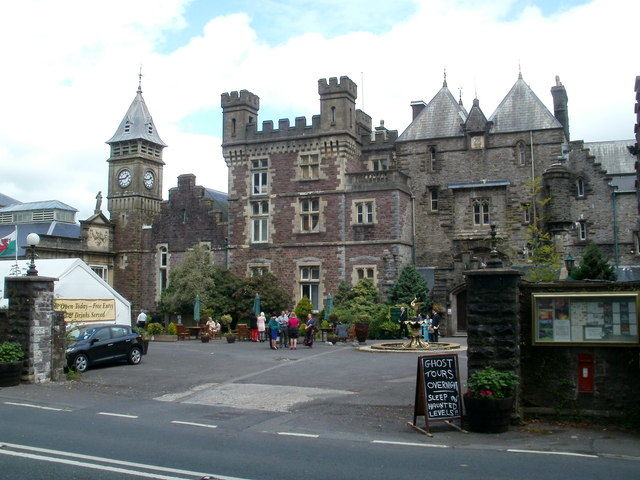 Craig-y-Nos Castle
