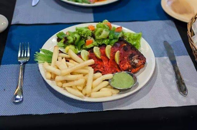 Tulips Bar And Restaurant