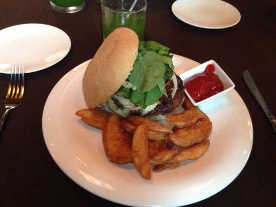 Rosas & Xocolate Hotel Restaurant