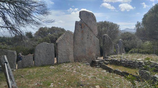 Li Lolghi Tomb of the Giants