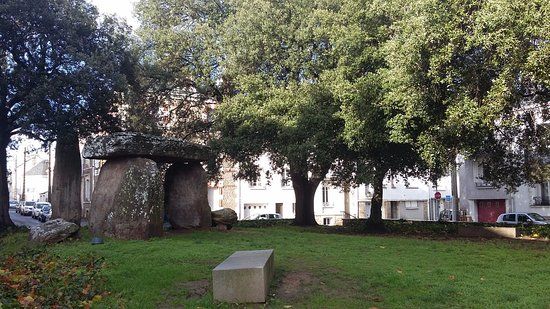 dolmen des Trois Pierres