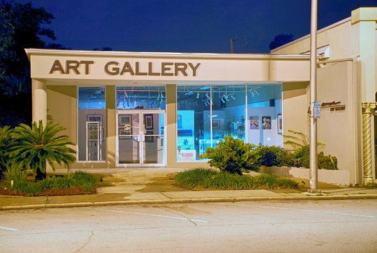 Fifth Avenue Art Gallery