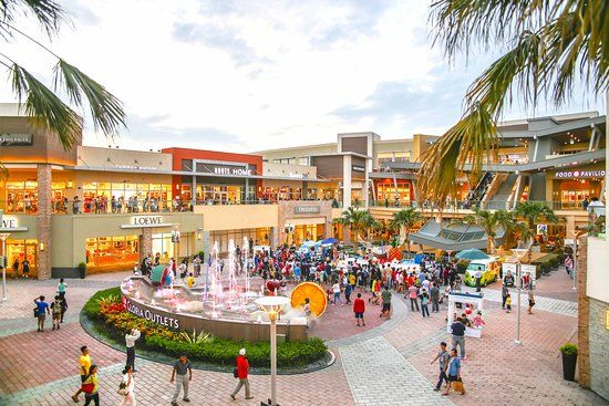 Gloria Outlets