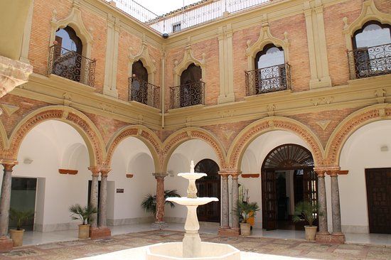 Palacio de los Condes de Santa Ana