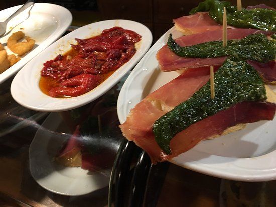 Bar Restaurante La Plaza