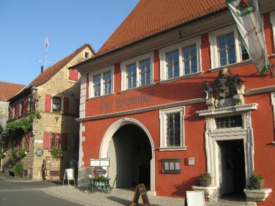 Der Loewenhof Restaurant