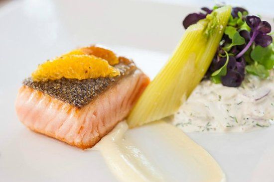 Halo Lounge and Dining