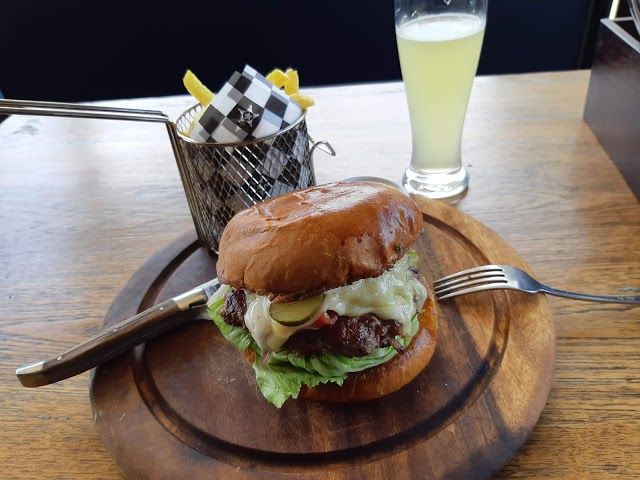 Lone Star Cafe & Bar