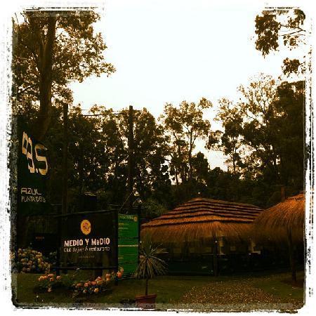 Medio y Medio