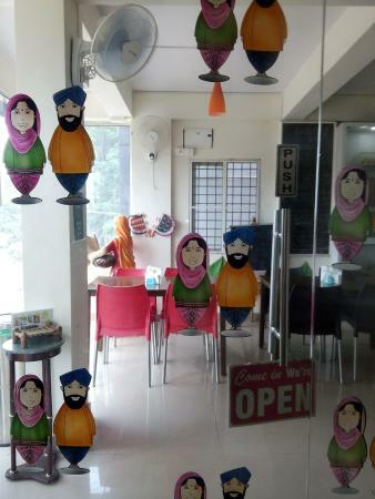 PEM's Punjabi Cafe