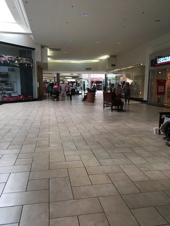 Valle Vista Mall