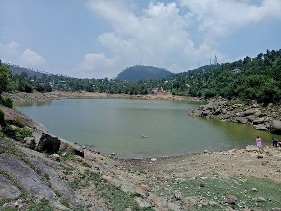 Kunt Bhayog Lake