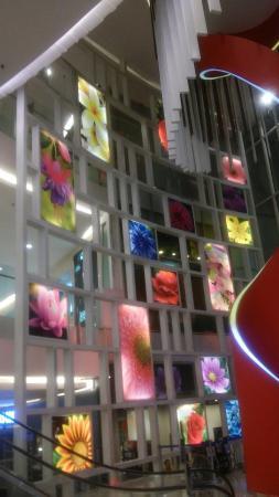 Emporium Pluit Alışveriş Merkezi