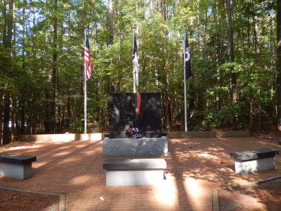 Vietnam Veterans Living Memorial