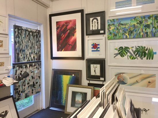 Ashleigh Manley Art Gallery Homewares & Gifts