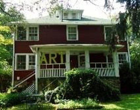Red House Studios and Art Gallery
