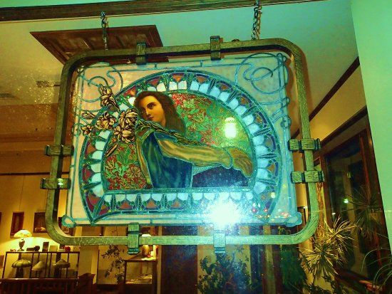 Beauverre Riordan Stained Glass Studio