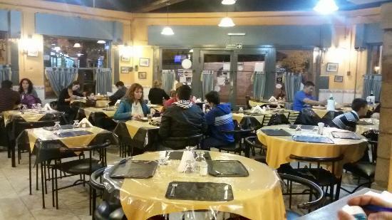 La Portena Pizzeria y Restaurante