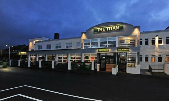 The Titan, Hungry Horse