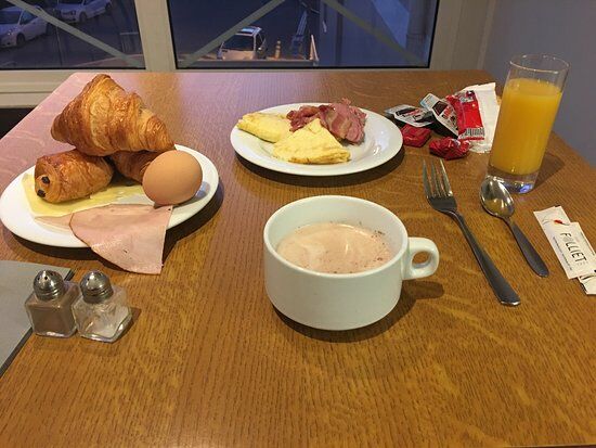 Kyriad Centre Frejus