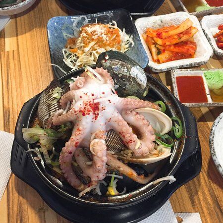 Bijindo Seafood Stew in Hot Pot