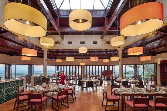 La Giang Restaurant & Bar