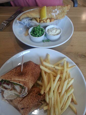 Bridges Cafe and Bar