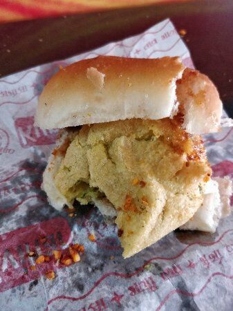 Kunjvihar Vada Pav Shop