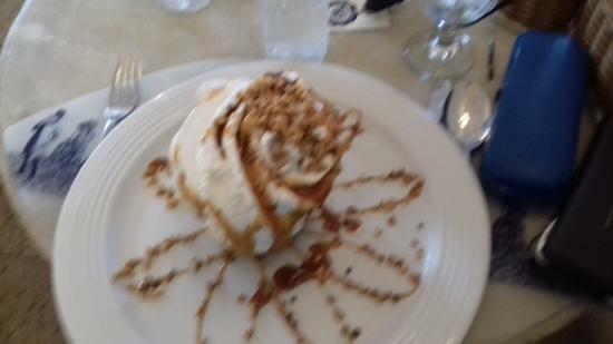 Le Cafe by Rioexception